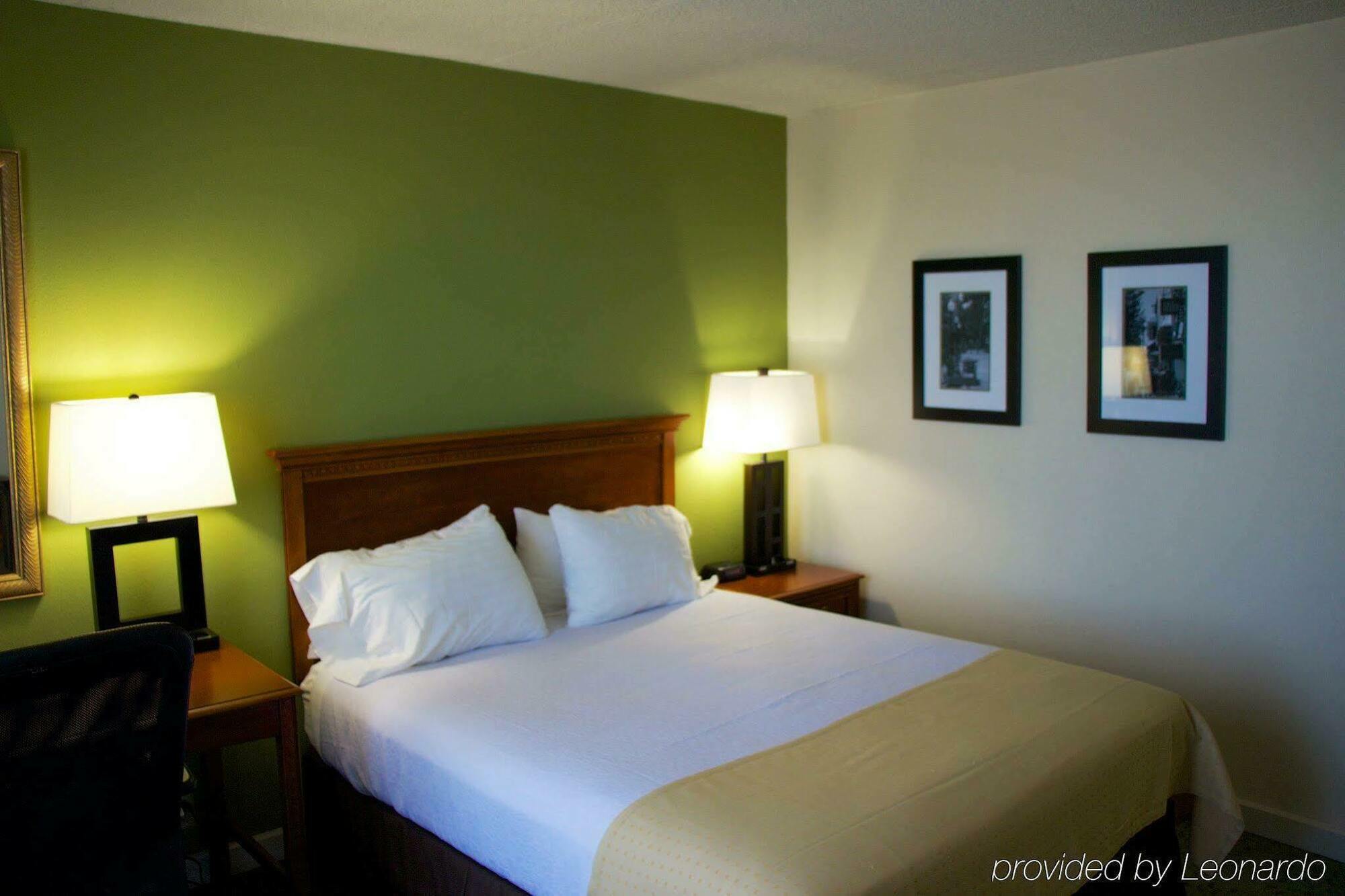 Holiday Inn Athens - University Area Bagian luar foto