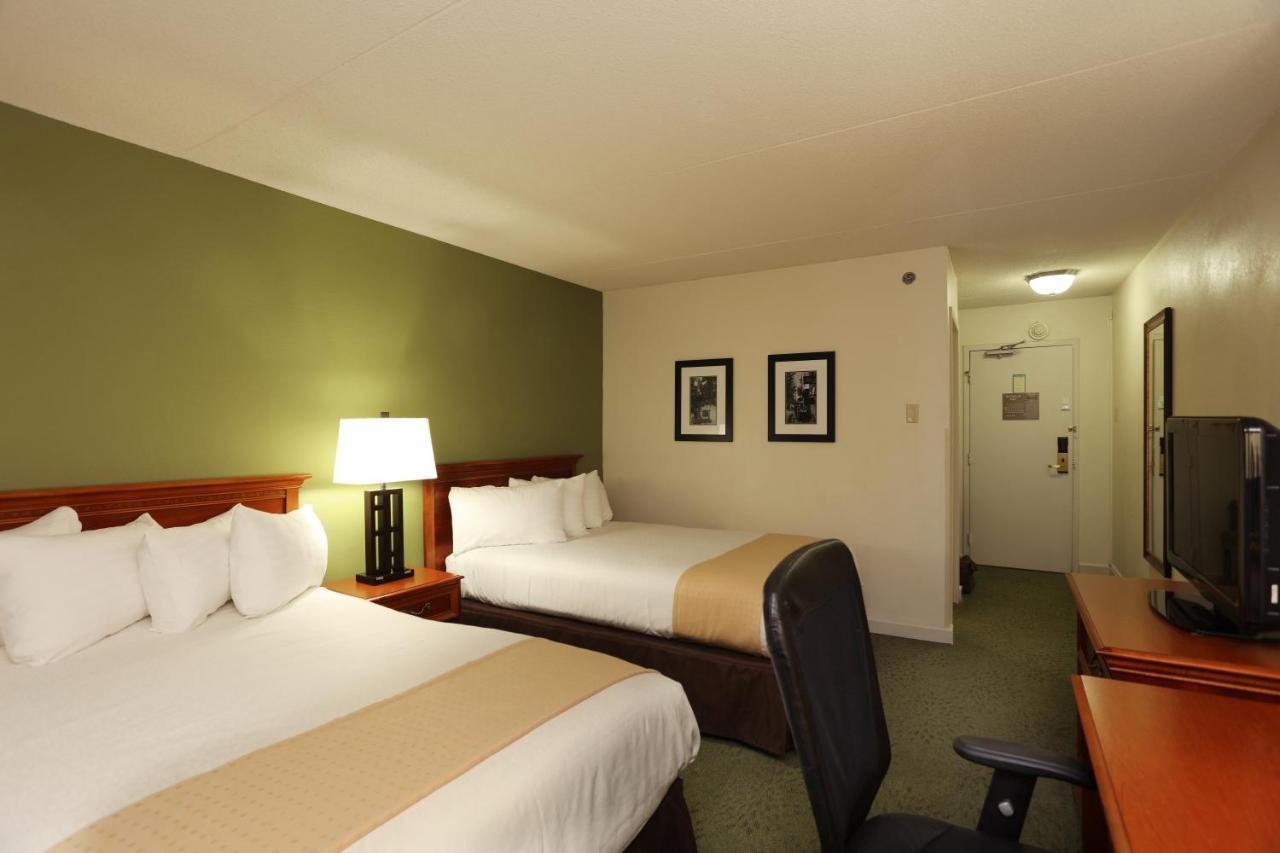 Holiday Inn Athens - University Area Bagian luar foto