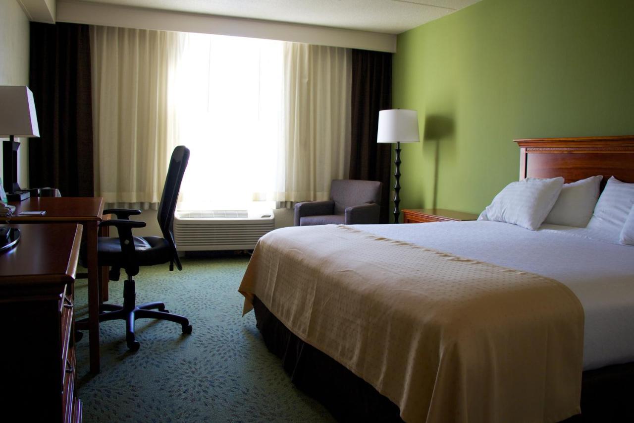 Holiday Inn Athens - University Area Bagian luar foto