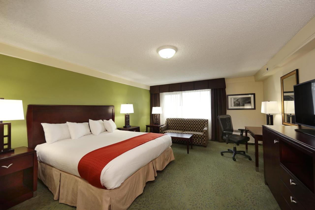 Holiday Inn Athens - University Area Bagian luar foto